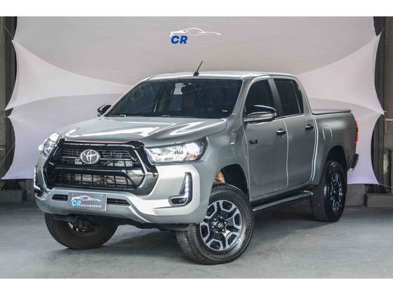 TOYOTA HILUX 2.8 D-4D TURBO DIESEL CD POWER PACK 4X4 MANUAL TOYOTA HILUX 2.8 D-4D TURBO DIESEL CD POWER PACK 4X4 MANUAL